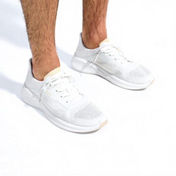 OLUKAI Baskets Homme Tricot Respirant Talon Tombant Blanc