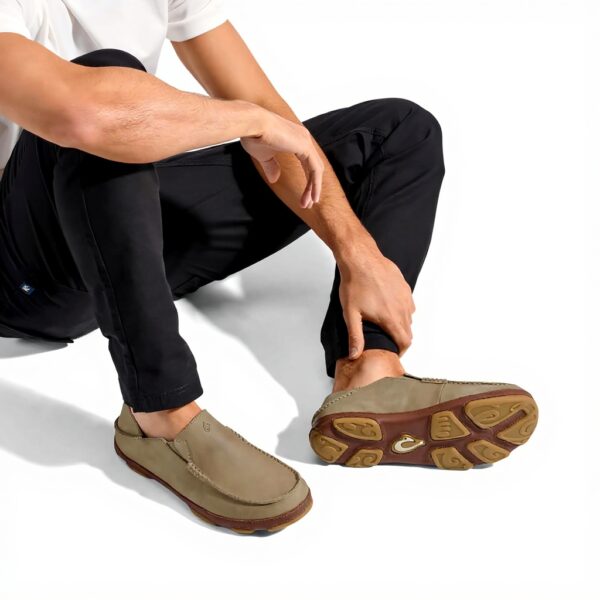 Mocassins OLUKAI Moloa cuir supérieur homme confort