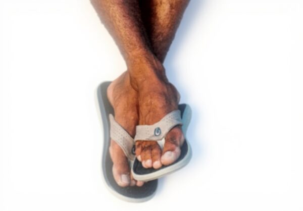 Sandales OLUKAI Pili cuir homme élégantes imperméables